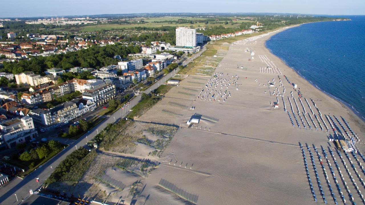 Haus Der Kurzen Wege Rostock Exterior foto
